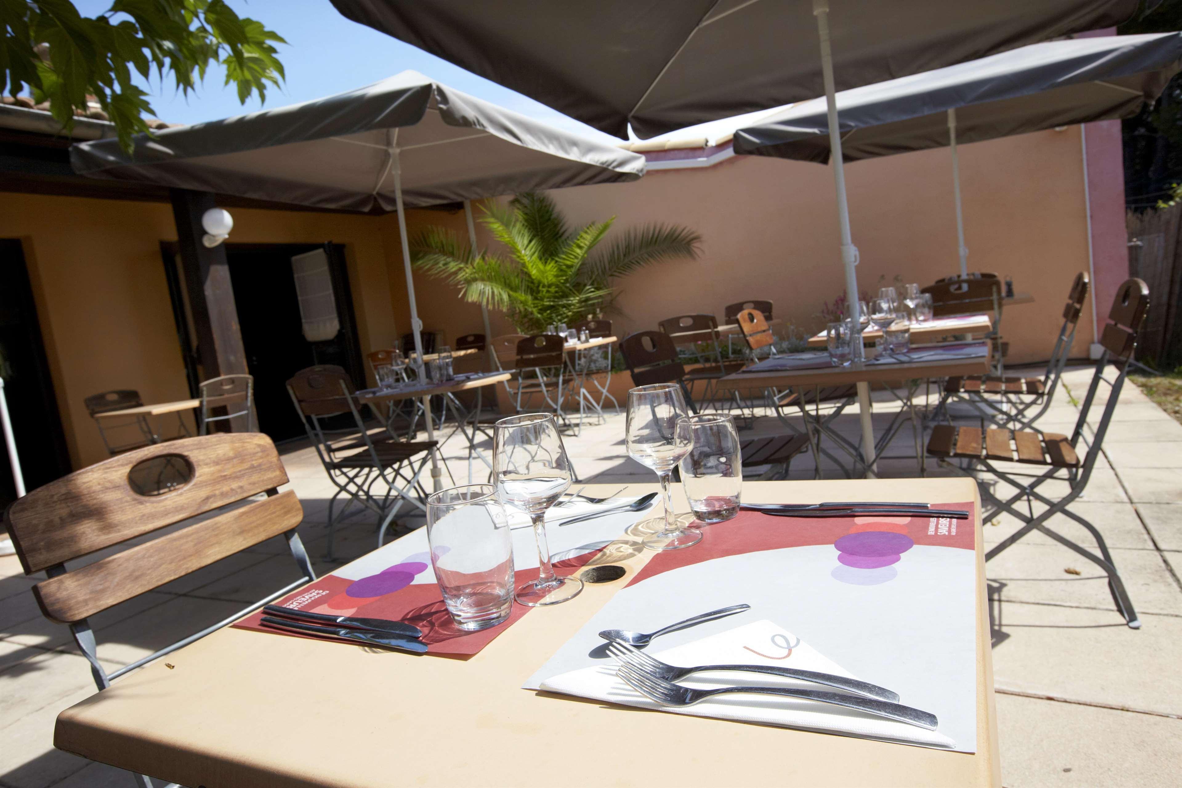 Campanile Manosque Hotell Eksteriør bilde