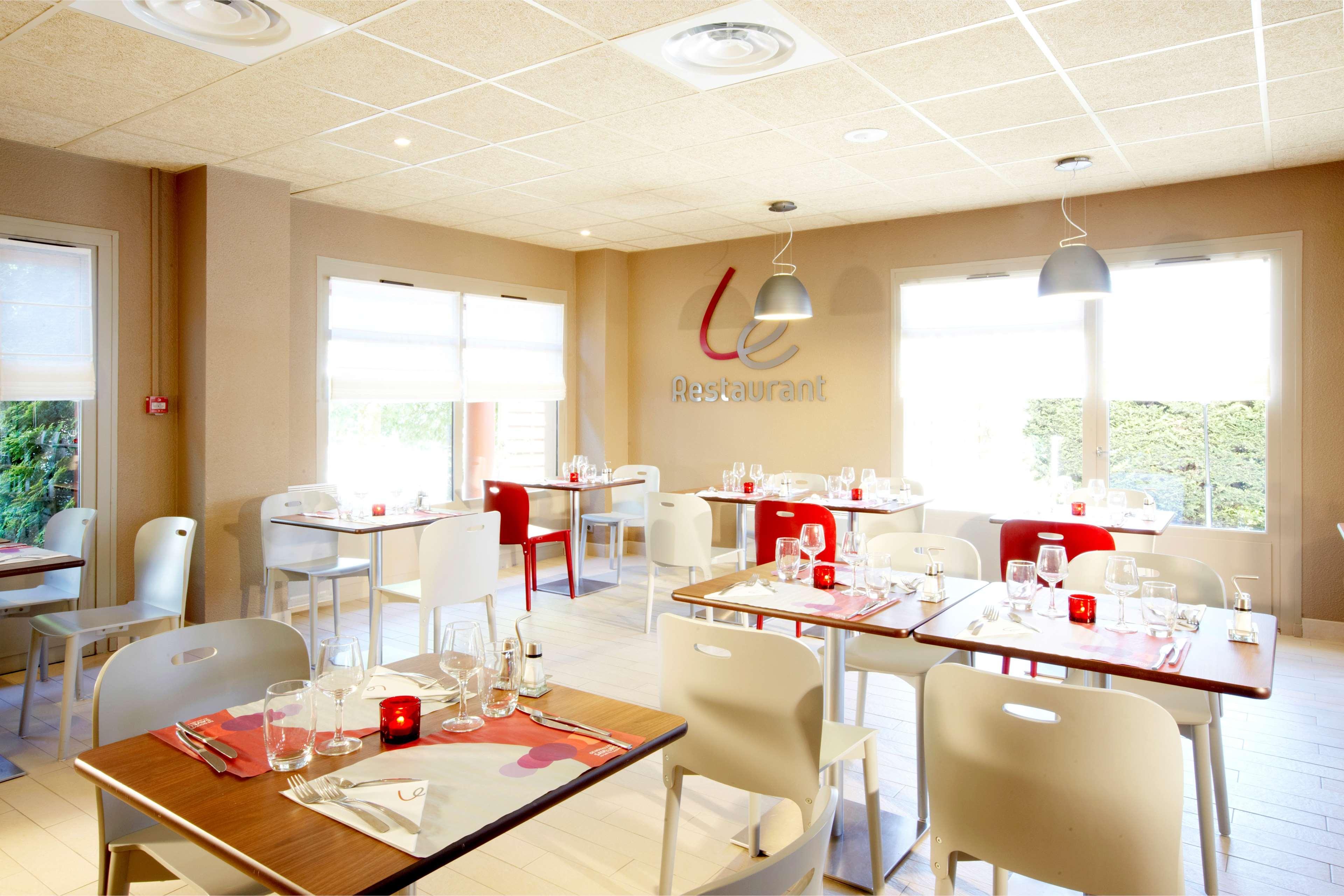Campanile Manosque Hotell Eksteriør bilde